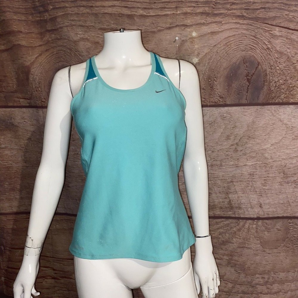 Nike Racerback Tank Top Bulit In Bra Green Medium